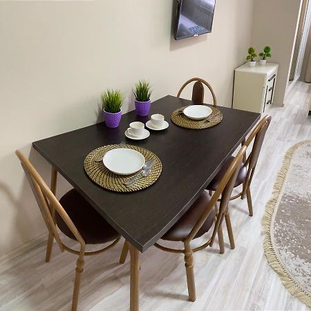 Оригинальная 1 Ком Квартира В Сердце Алматы Apartment ภายนอก รูปภาพ