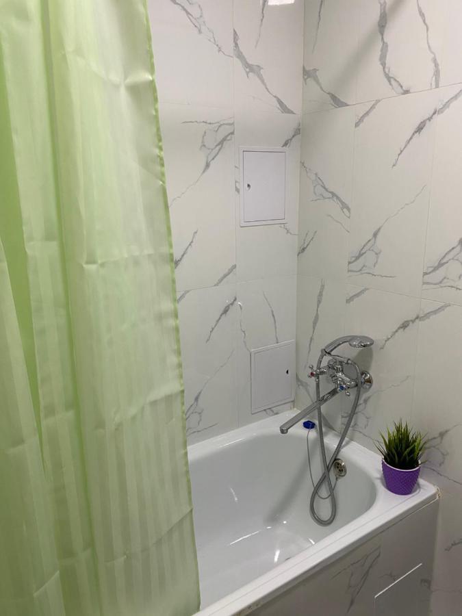 Оригинальная 1 Ком Квартира В Сердце Алматы Apartment ภายนอก รูปภาพ